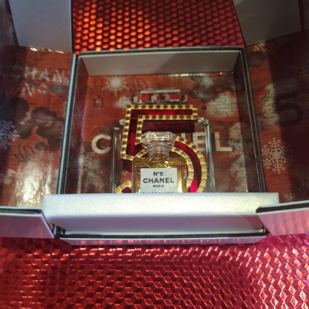 Chanel Collectors mini box